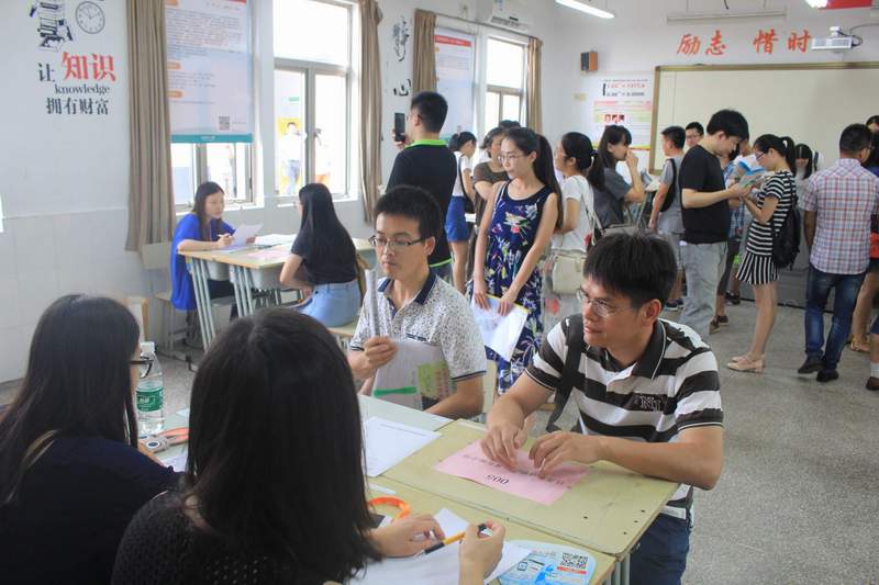 尼伯特不敵陽光，2016年太倉夏季招聘會圓滿落幕！