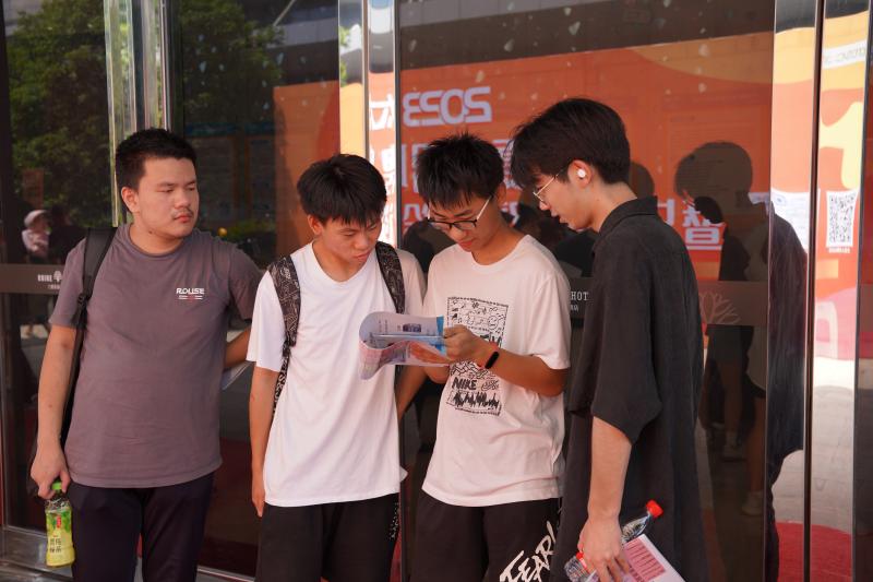 火熱，2023太倉夏季畢業生招聘會圓滿落幕，網上專場繼續